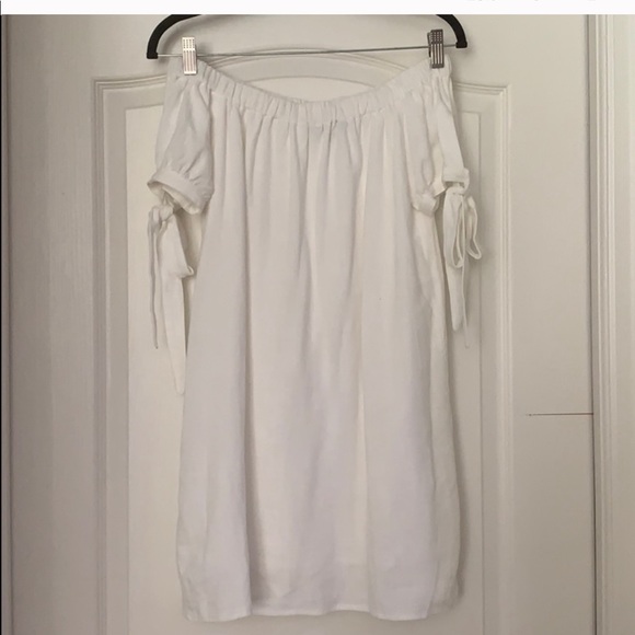 Off the shoulder white mini dress - Picture 7 of 8